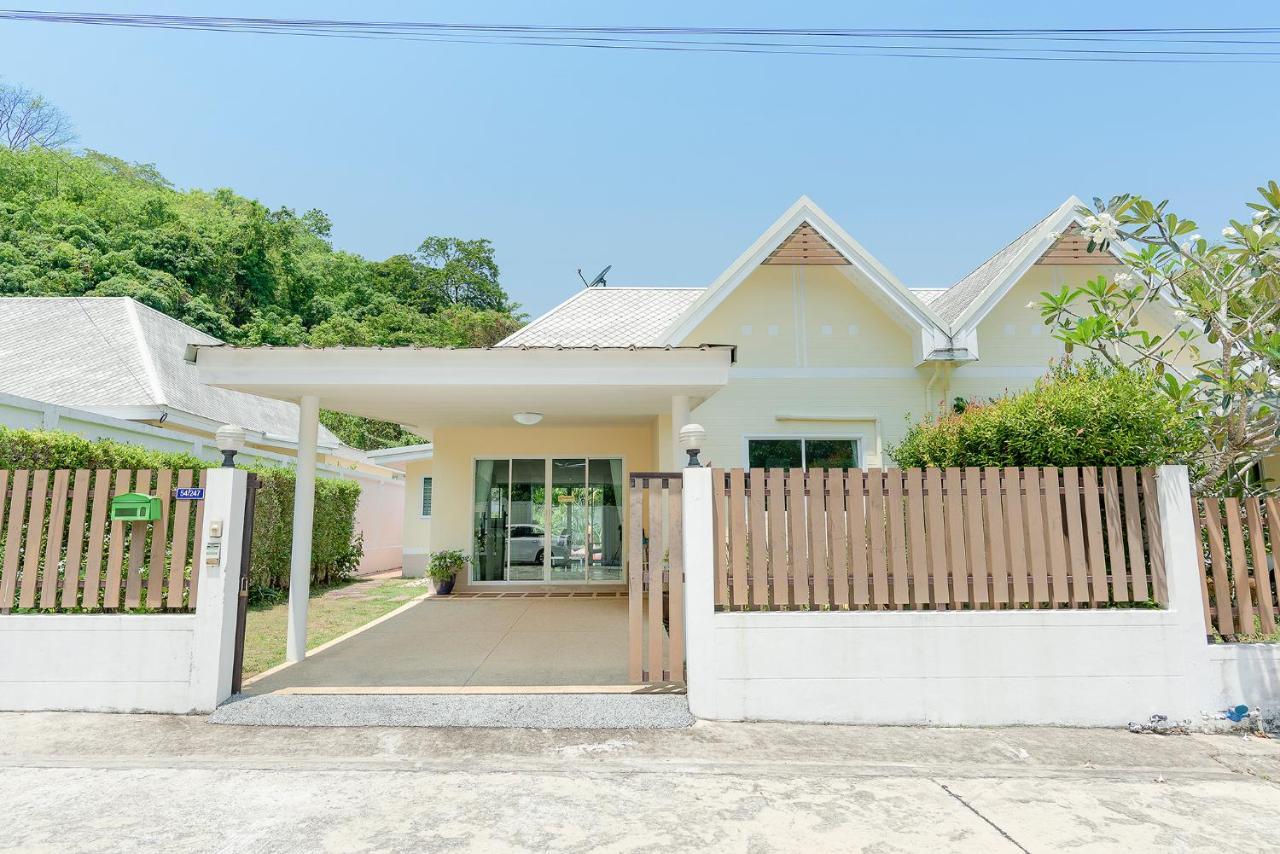 Baan Promphun Pool Villa By Bv Si Sunthon Eksteriør billede